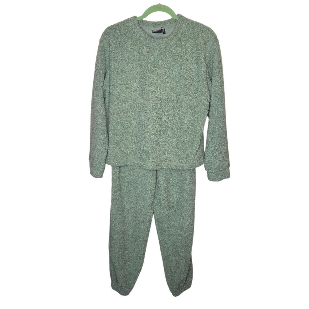 ASOS DESIGN Women's Sage Green Borg Fleece 2-Piece Lounge Set NWOT (US 4)